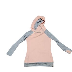 Women's hooded sweater